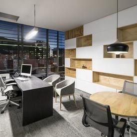 上海合成(chéng)零部件貿易有限公司